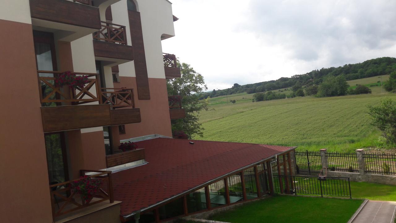 Lakata Guest House Zasele ภายนอก รูปภาพ