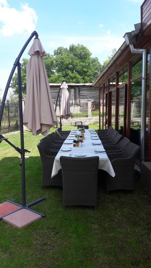 Lakata Guest House Zasele ภายนอก รูปภาพ